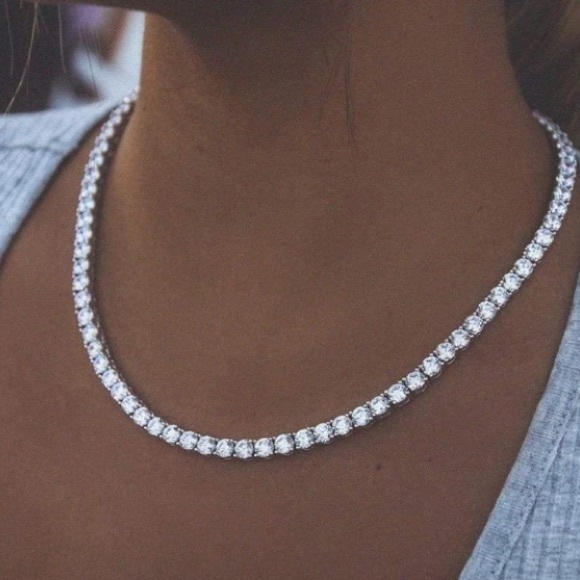 925/18k WG 18inch Zircon Diamond Tennis Necklace - Picture 3 of 9